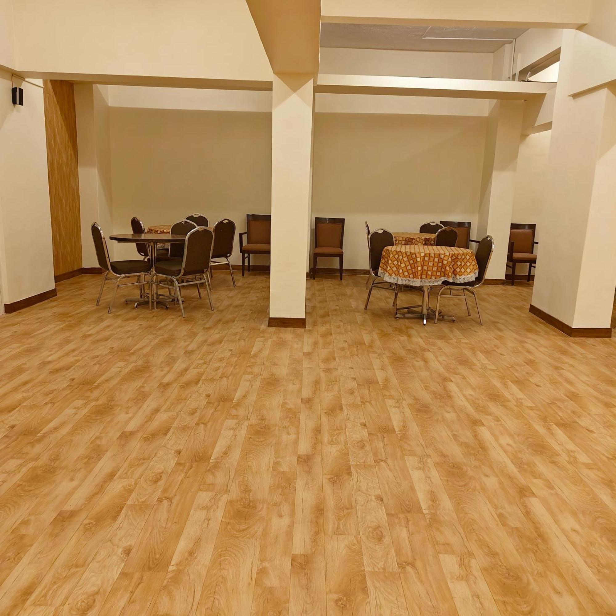 מלון מומביי Tuliip Residency מראה חיצוני תמונה