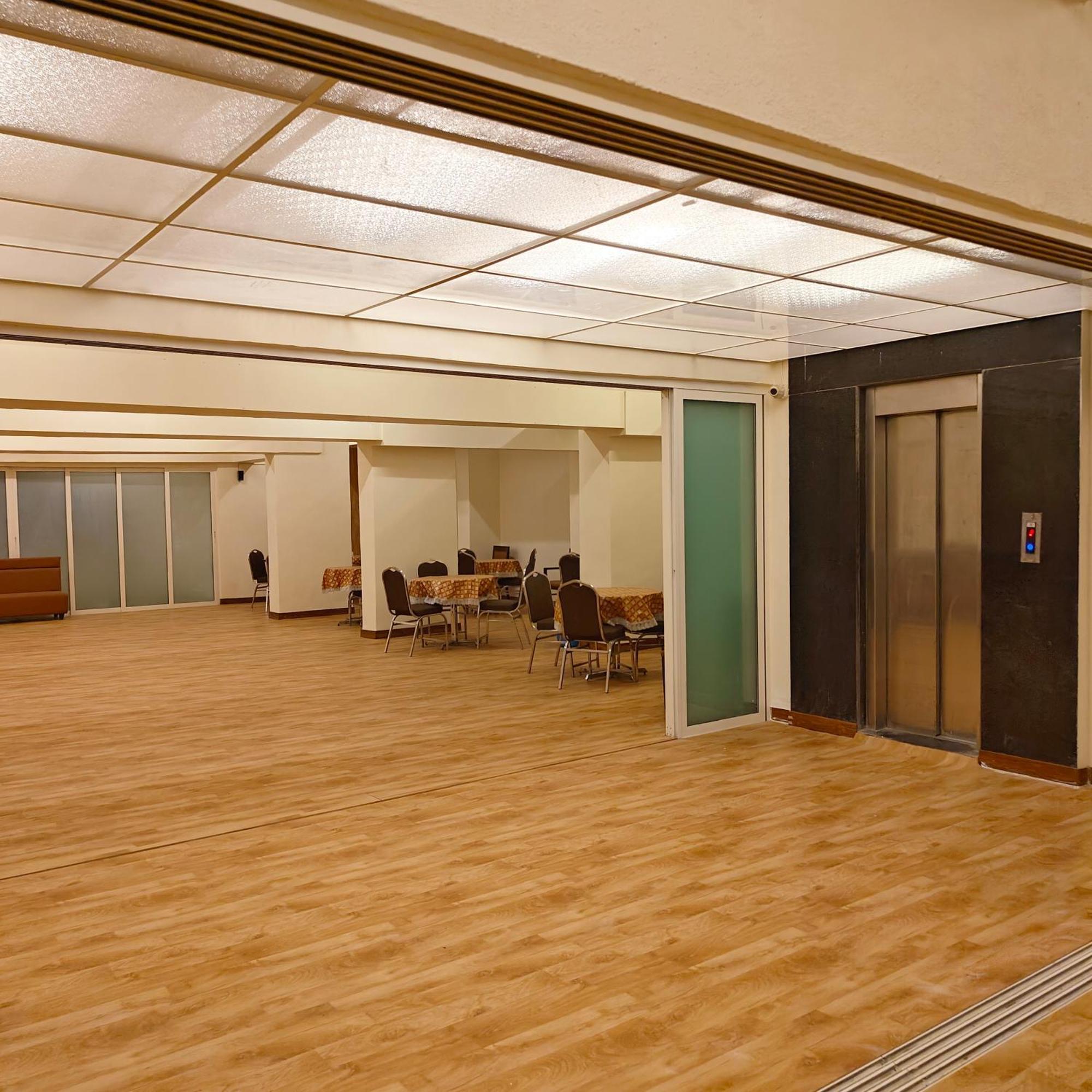 מלון מומביי Tuliip Residency מראה חיצוני תמונה