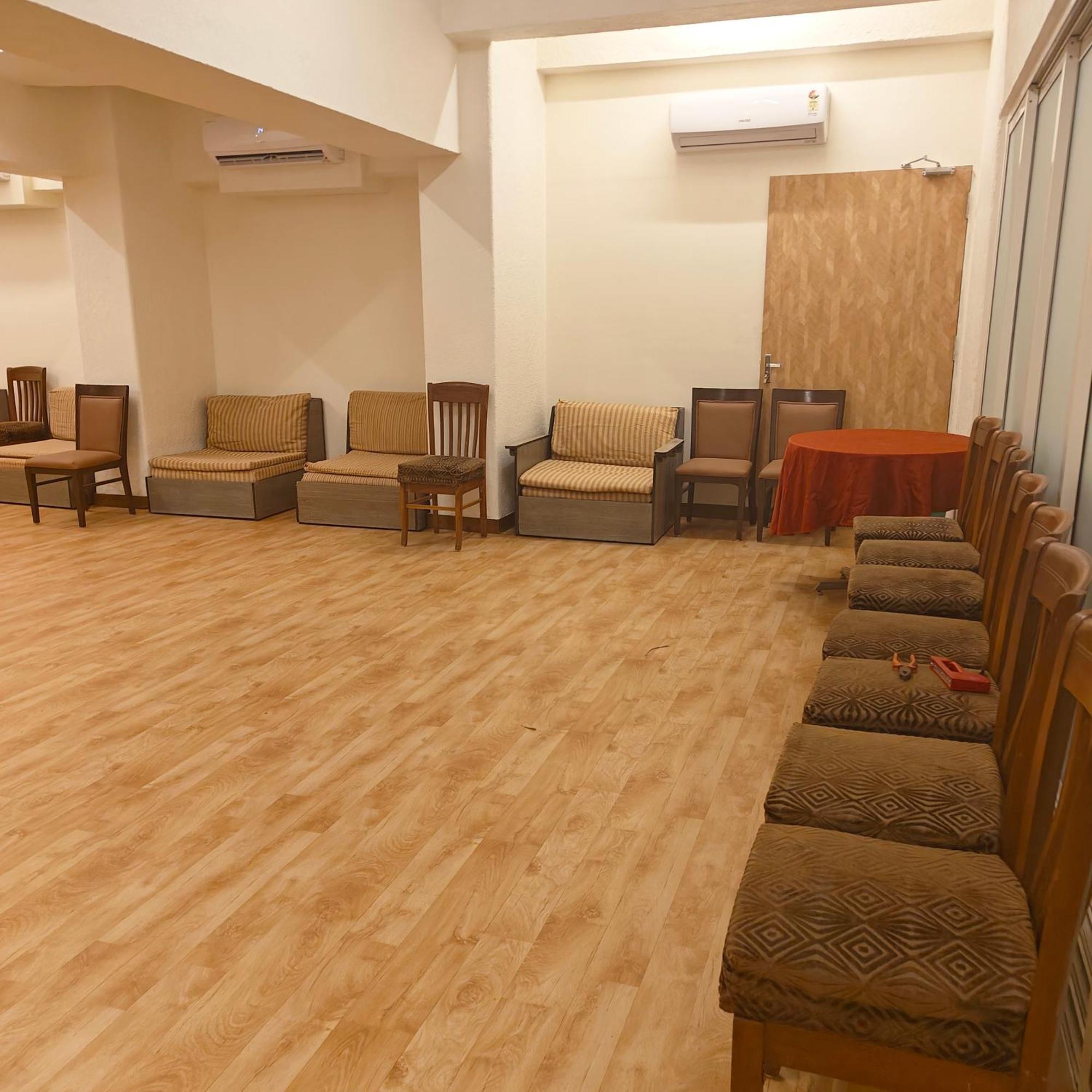 מלון מומביי Tuliip Residency מראה חיצוני תמונה