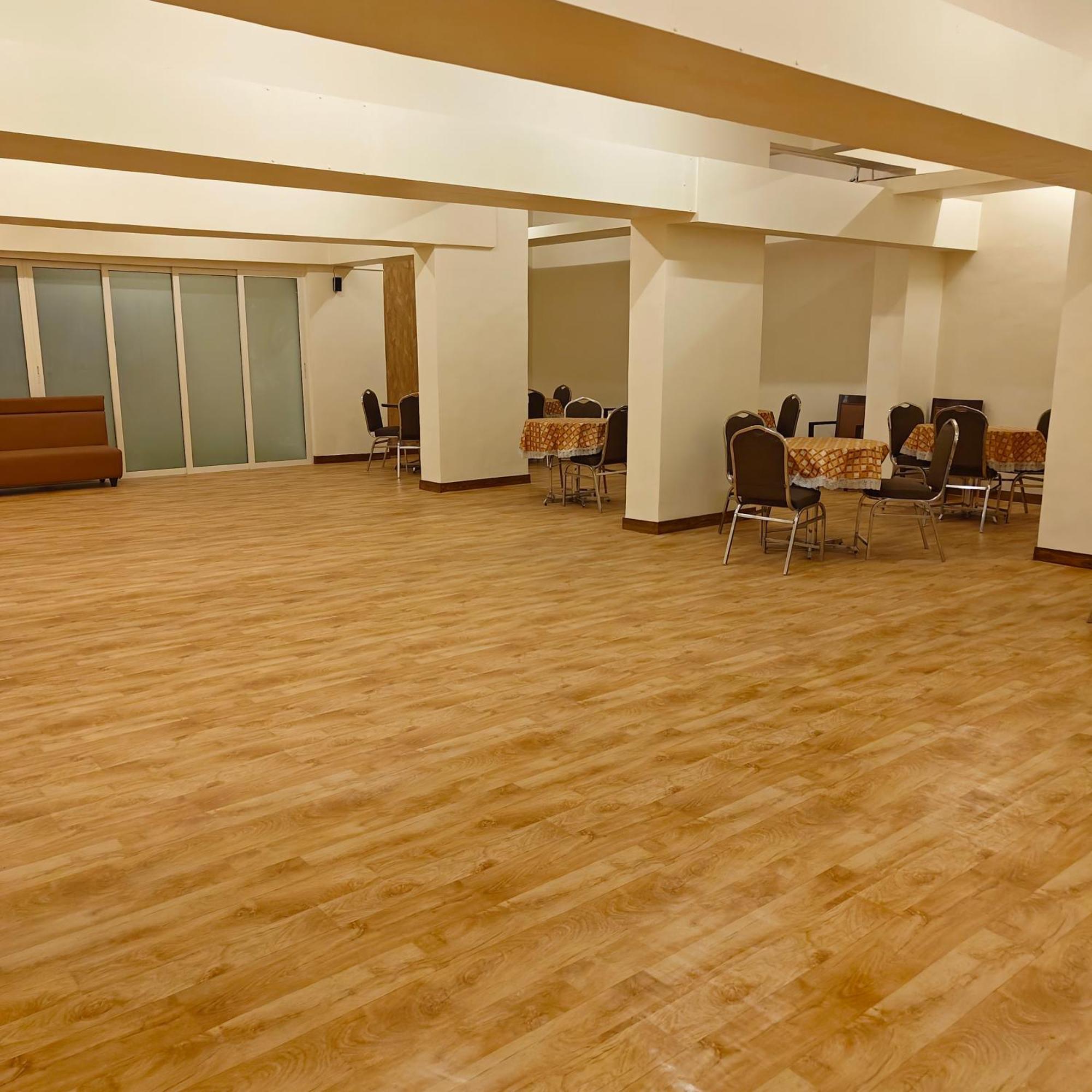 מלון מומביי Tuliip Residency מראה חיצוני תמונה
