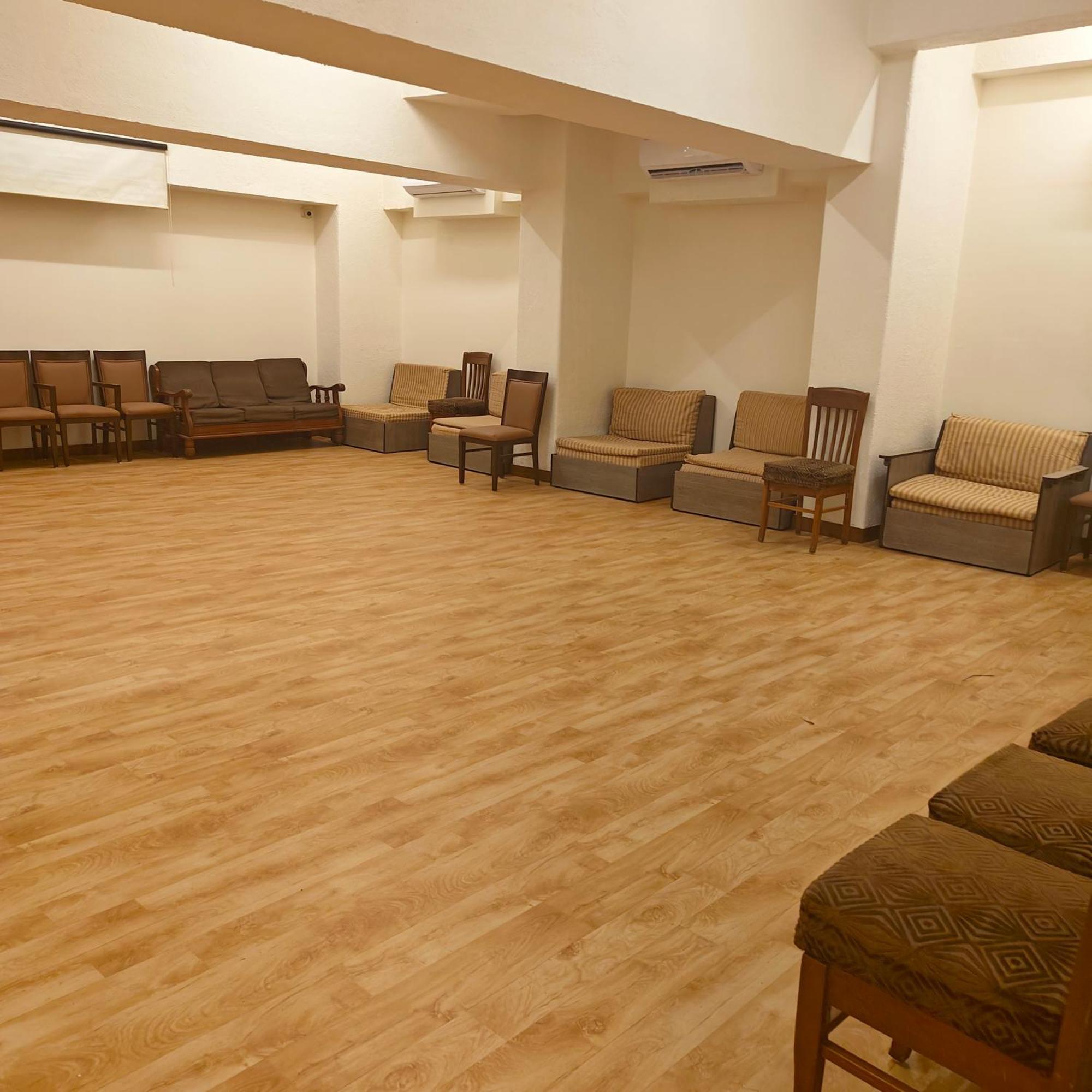 מלון מומביי Tuliip Residency מראה חיצוני תמונה