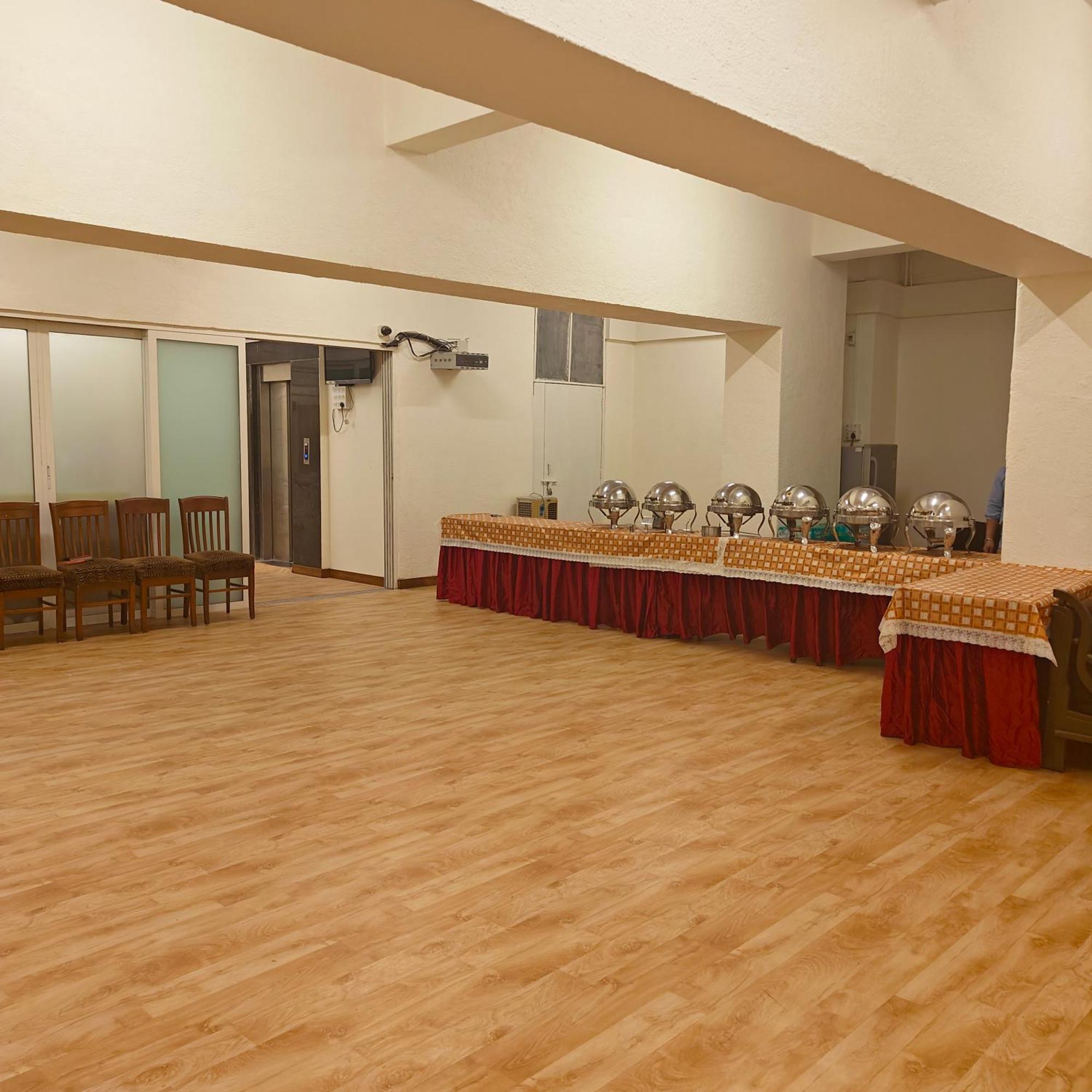 מלון מומביי Tuliip Residency מראה חיצוני תמונה