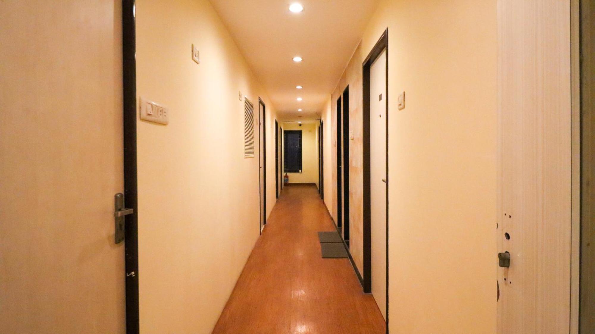 מלון מומביי Tuliip Residency מראה חיצוני תמונה