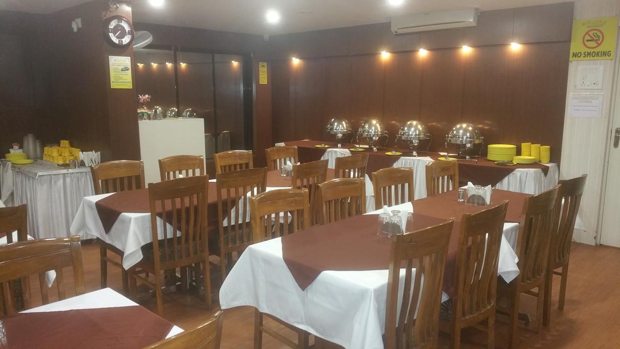 מלון מומביי Tuliip Residency מראה חיצוני תמונה